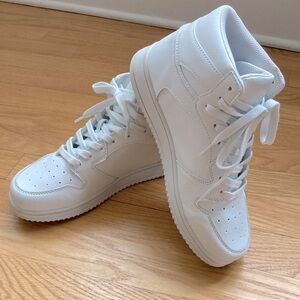 White High top Sneakers